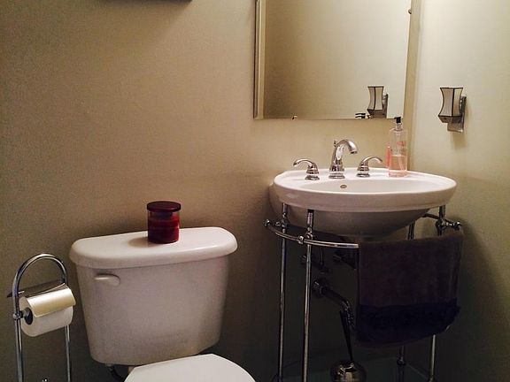 Bathroom 1st floor