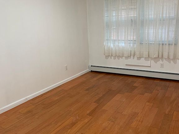 3rd image of 3830 147th St Floor 3