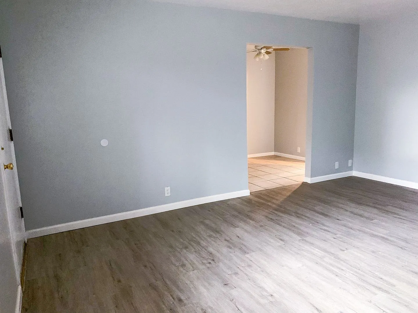 Large One-Bedroom Units Near Nob Hill — Photo 4