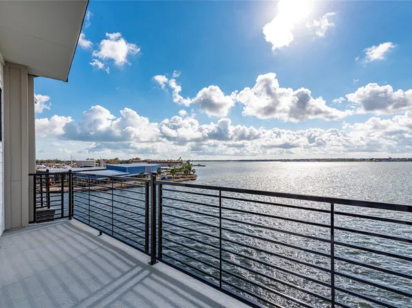 4405 Davis Ln, Seabrook, TX 77586