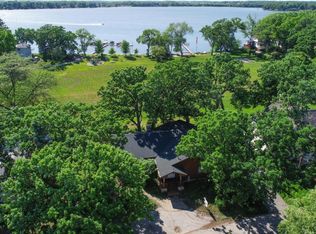 2610 Circle Dr, Kansasville, WI 53139