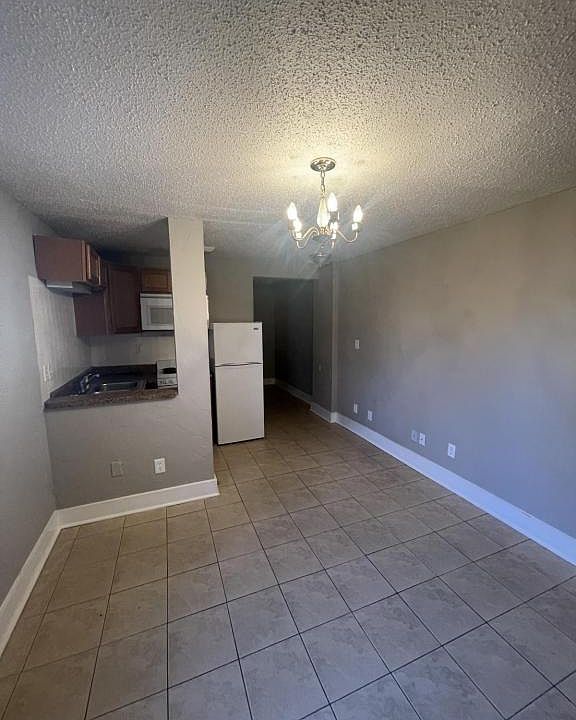 1st image of 164 W Wall St #B19