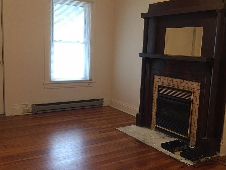 Nice living room with hardwood floors on main floor for entertaining!