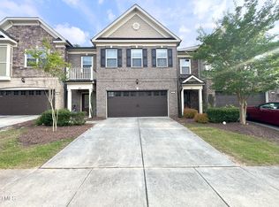 405 Daylin Dr, Cary, NC 27519