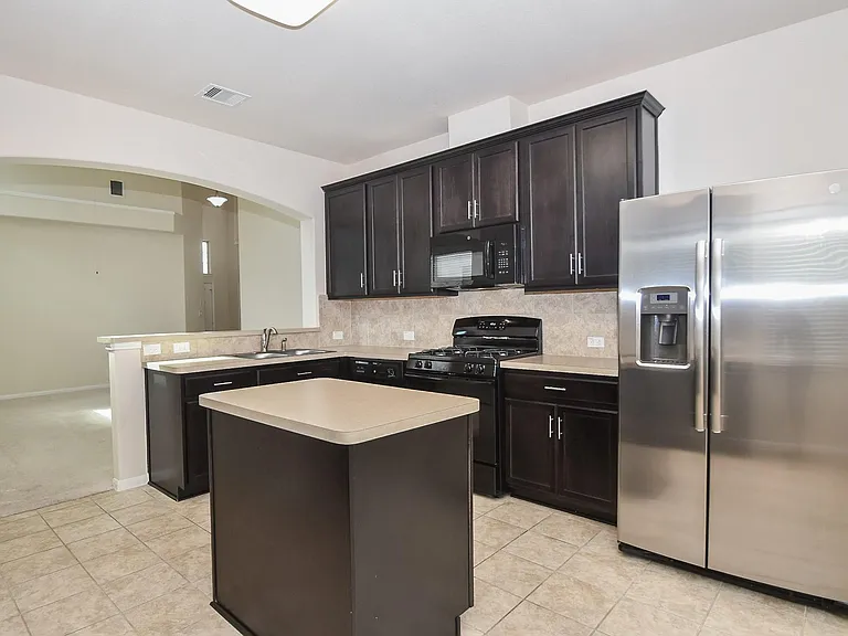 2738 Meandering Elm Trl — Photo 11