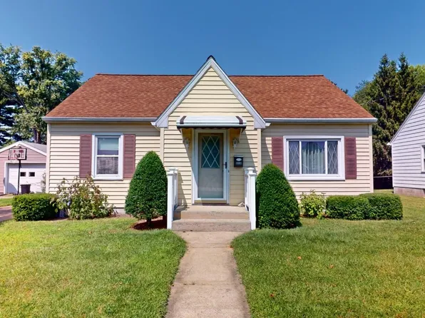 9938 Martin Ave, Lake City, PA 16423