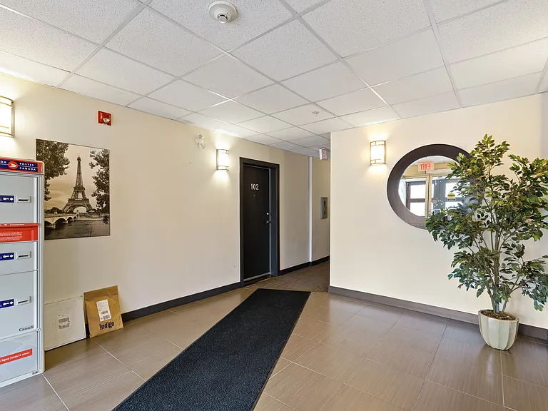 333 22nd Ave SW #106 — Photo 32