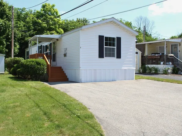124 W Main St #7, Merrimac, MA 01860