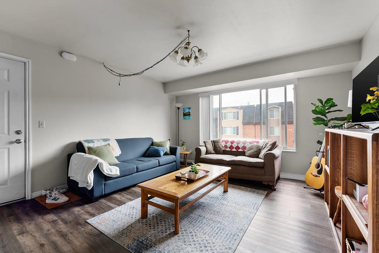 2 bed, 951 sqft, $499 — Photo 1