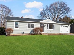 165 Weeden Dr, Warwick, RI 02818