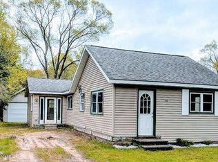 1158 Center St, Muskegon, MI 49442