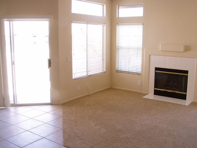 Living Room with fireplace