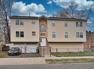 129 William St E, Orange, NJ