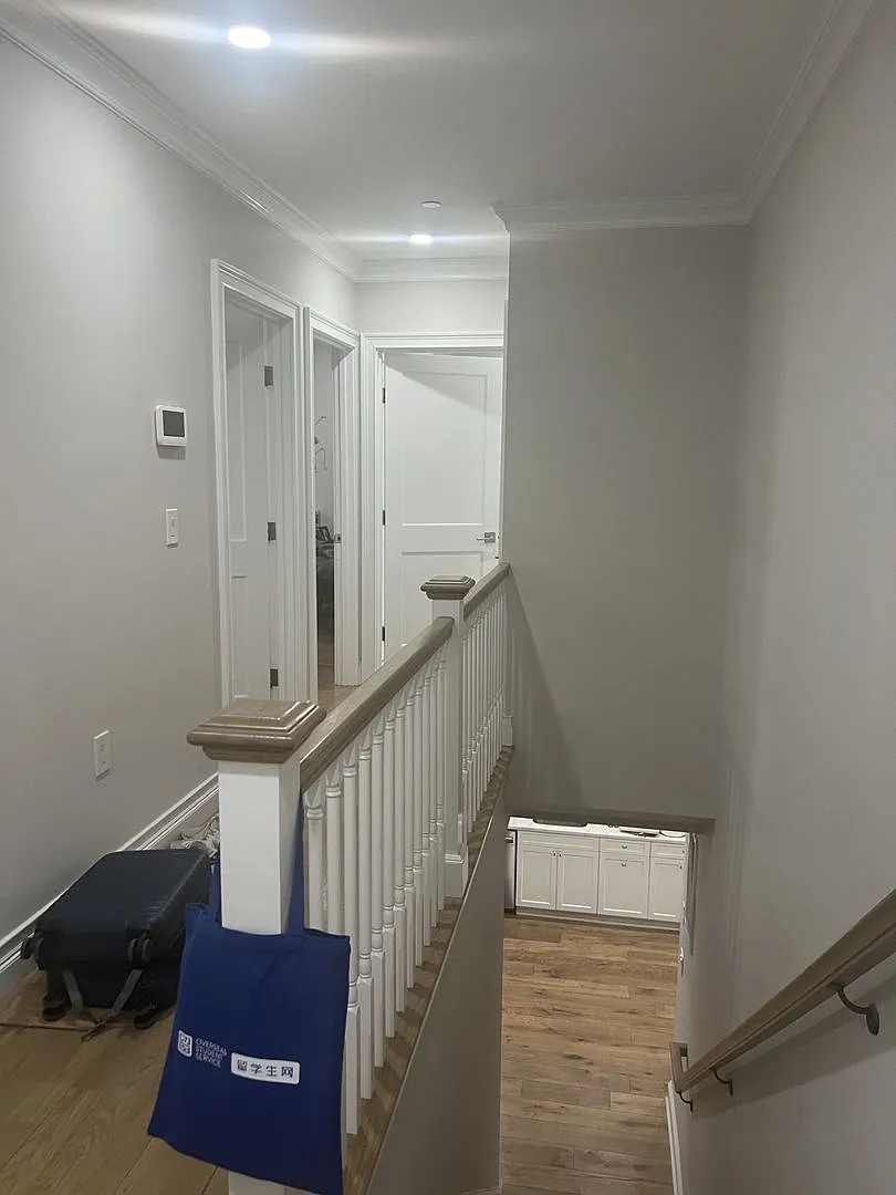 4 Bedroom-No Broker Fee! — Photo 2