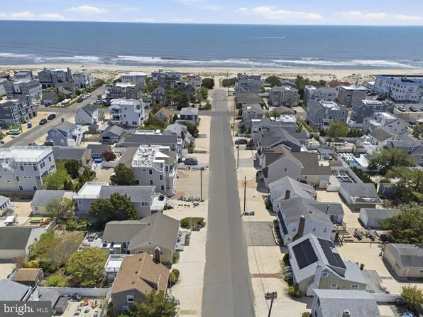106 E 25th St, Long Beach, NJ 08008
