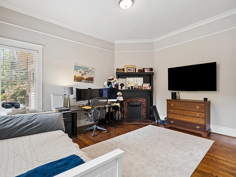1029 Greenwood Ave NE #1 — Photo 12