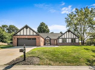 204 Wild Cherry Ln, Swansea, IL 62226