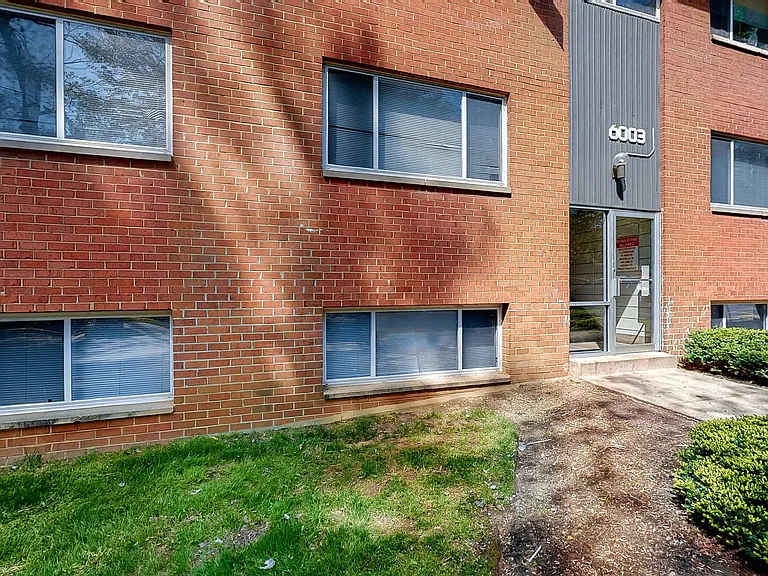 Eastdale Apartments — Photo 5