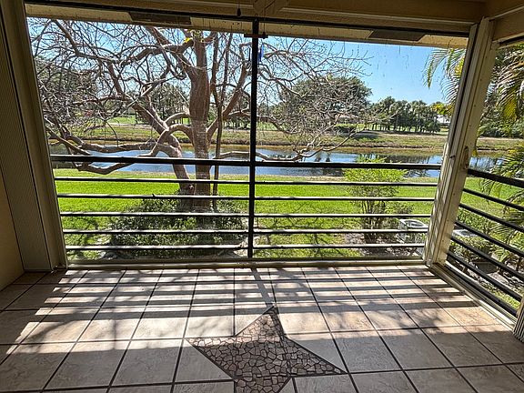 3rd image of 2916 SW 22nd Cir Unit 20D2