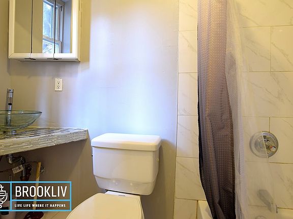 5th image of 853 Saint Johns Pl APT Cl1