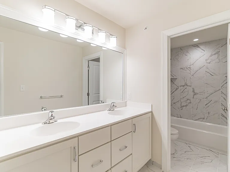 100 Village Station Cir — Photo 11