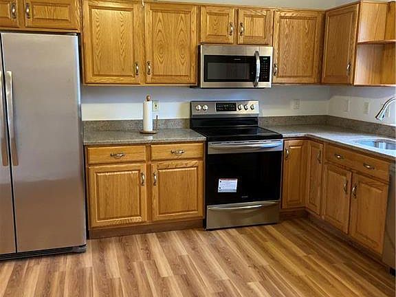 5th image of 2500 Margaret Ct