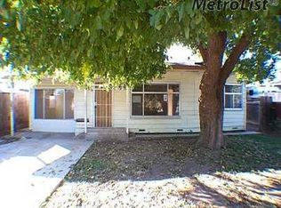 2073 Beachwood Dr, Merced, CA
