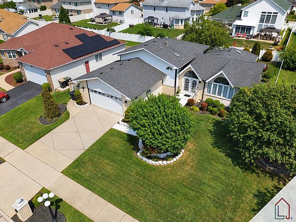 3rd image of 18165 Brittany Ln