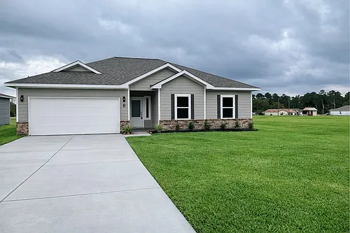 6 Greenway Dr Photo 1