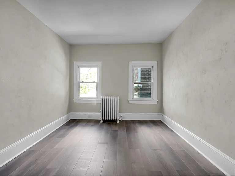 265-267 E Bertsch St #5 — Photo 5