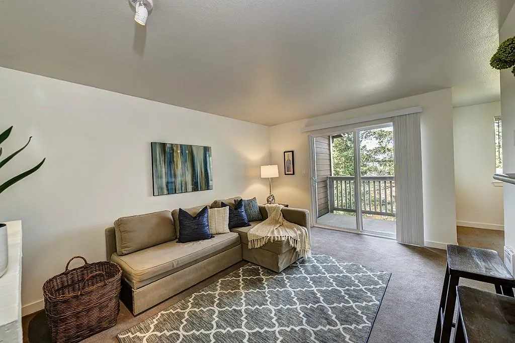 1 bed, 606 sqft, $1,995 — Photo 2