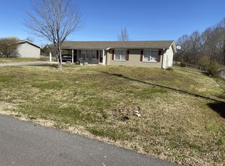 261 Agua Dr, Hazel Green, AL 35750