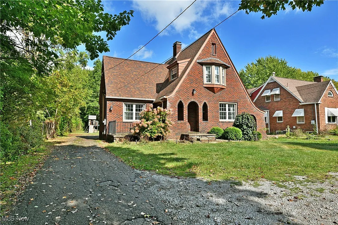7143 Youngstown Pittsburgh Rd photo 1