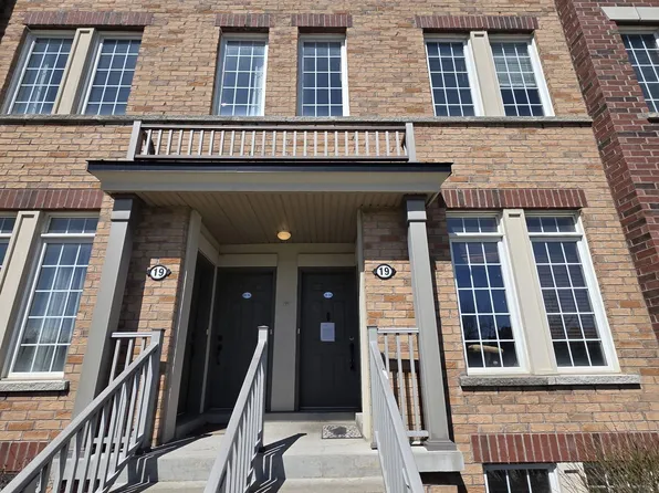 19 Island Rd #34, Toronto, ON M1C 0E4