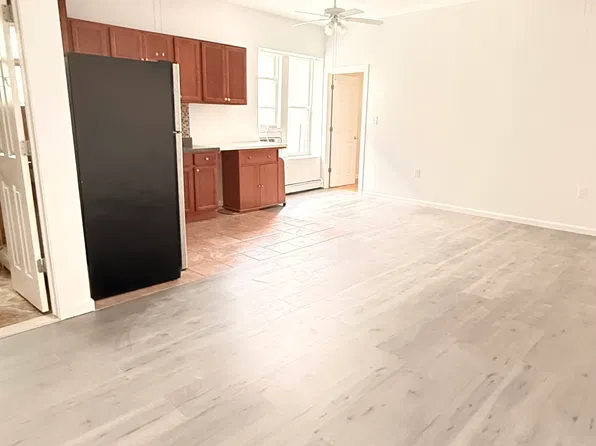 712 Banner Ave, Brooklyn, NY