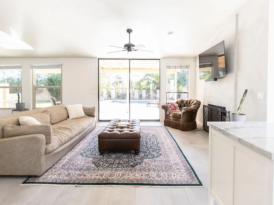 4707 E Le Marche Ave