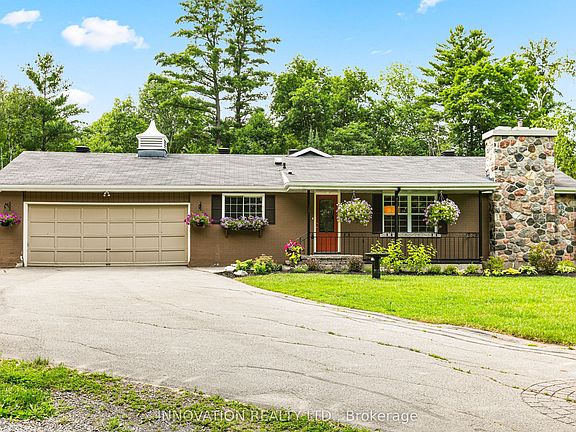 3rd image of 5463 Torbolton Ridge Rd