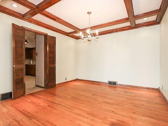 5th image of 4924 Karen Isle Dr