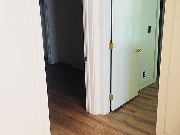 5th image of 818 W Boyd St #B