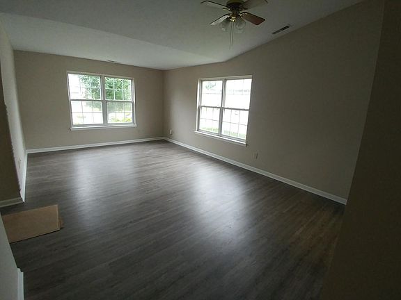 4th image of 1416 Sanner Dr