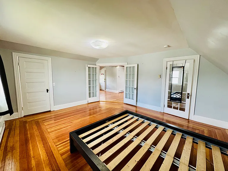 9 Beech St #3 — Photo 3