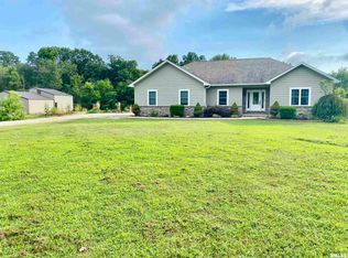 5060 England Rd, Kell, IL 62853