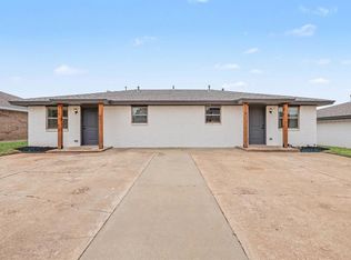 116 N McKenzie St #118, Weatherford, OK 73096