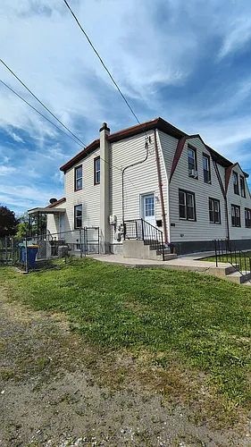 1000 Main Ave Photo 1