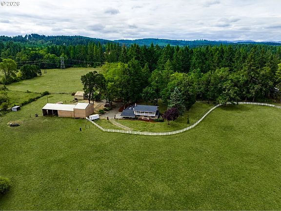 3rd image of 26718 Cantrell Rd