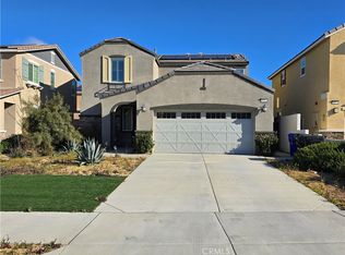 16268 Valley Oak Ln, Fontana, CA 92336