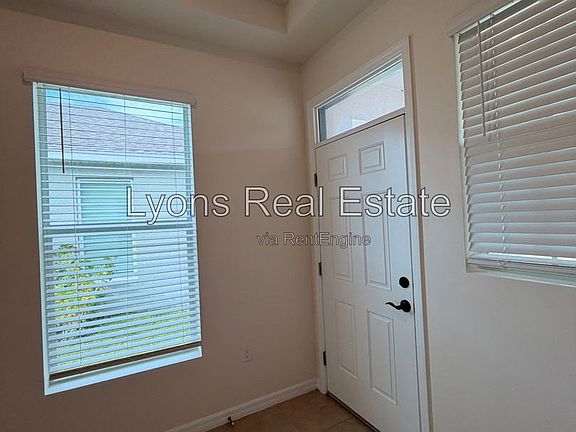 4th image of 816 Friendship Cir