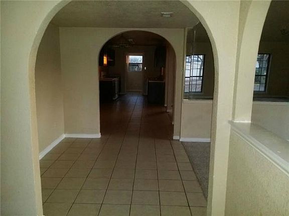 2nd image of 4700 Roberts Dr