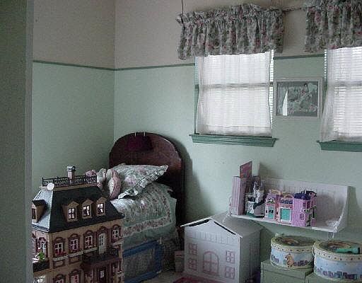 4th image of 190 OAKWELL FARMS PKWY #0