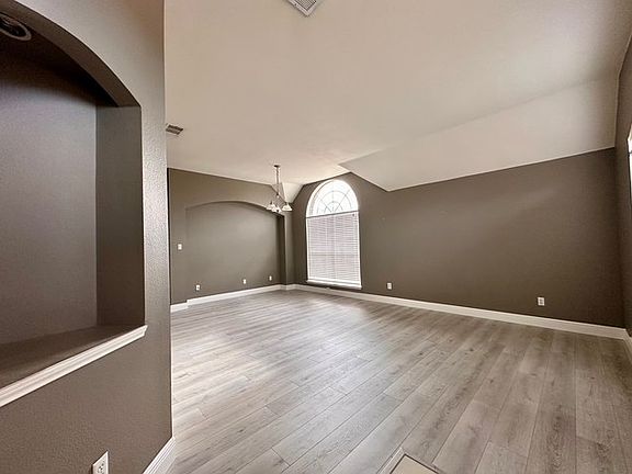 4th image of 108 Dorsett Dr